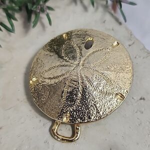 Vintage 1974 Mimi D N Sand Dollar Belt Buckle Beach Summer Chic